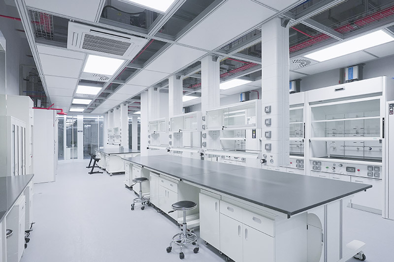 连平实验室革新：安全与科技的现代融合